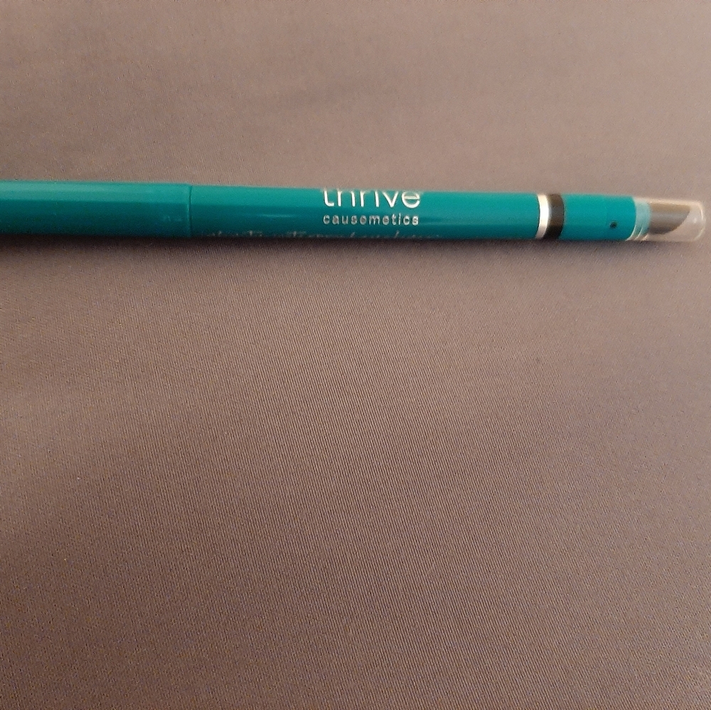 Thrive infinity eyeliner
